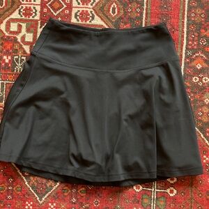 Girlfriend Collective Black Mini Skirt w shorts & pockets underneath M